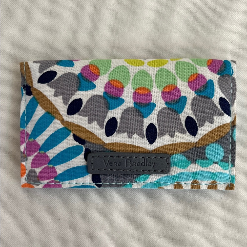 Women's Vera Bradley Card Case Pattern:  Sunny Medallion NWT